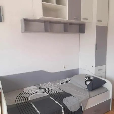 Central Square Apartment Kumanovo Exterior foto